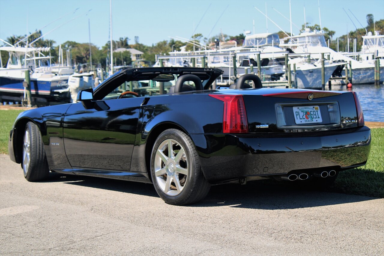 2005 Cadillac XLR   - Photo 5 - Stuart, FL 34997