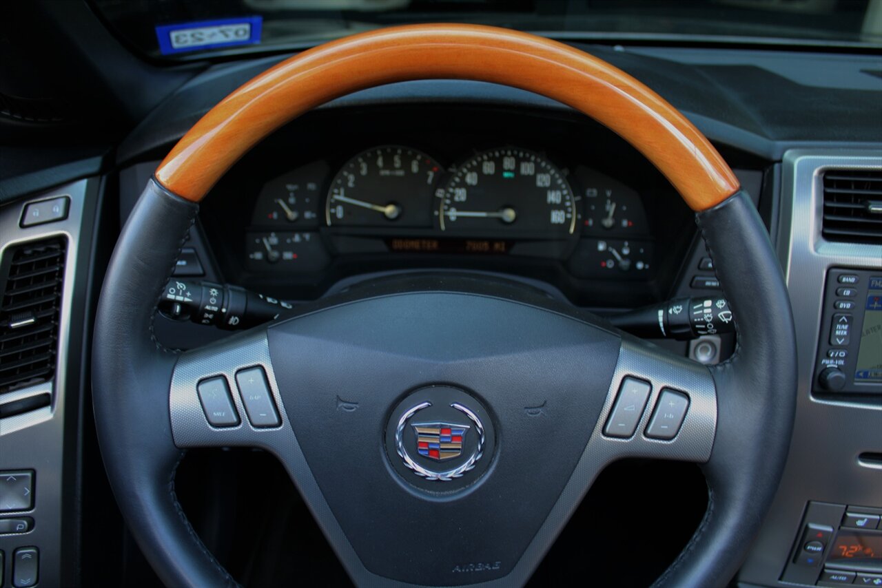 2005 Cadillac XLR   - Photo 19 - Stuart, FL 34997