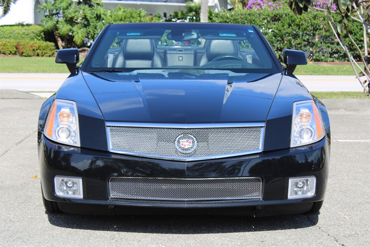 2008 Cadillac XLR-V   - Photo 8 - Stuart, FL 34997