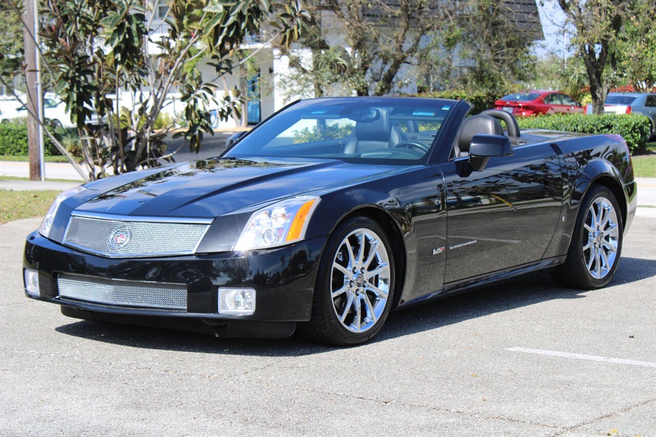 2008 Cadillac XLR-V   - Photo 11 - Stuart, FL 34997