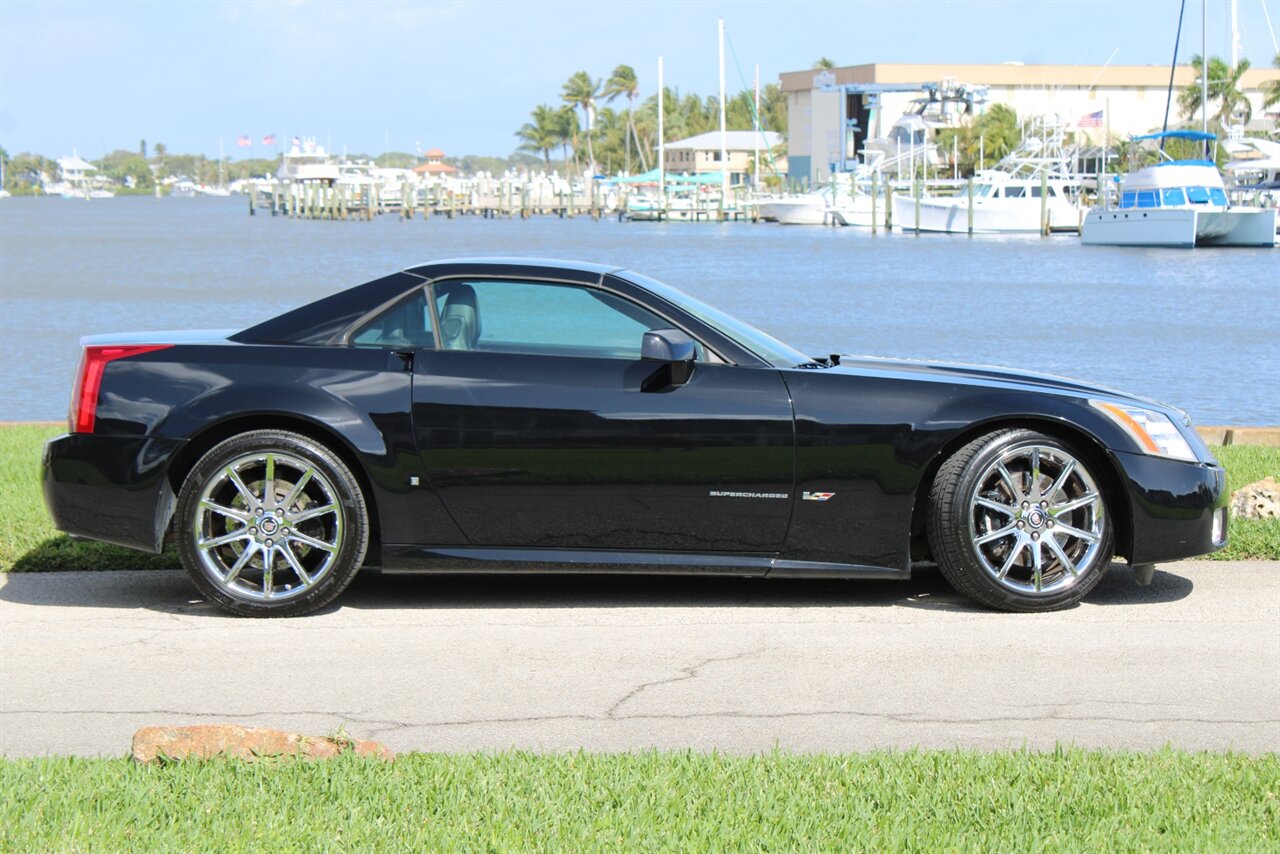 2008 Cadillac XLR-V   - Photo 7 - Stuart, FL 34997