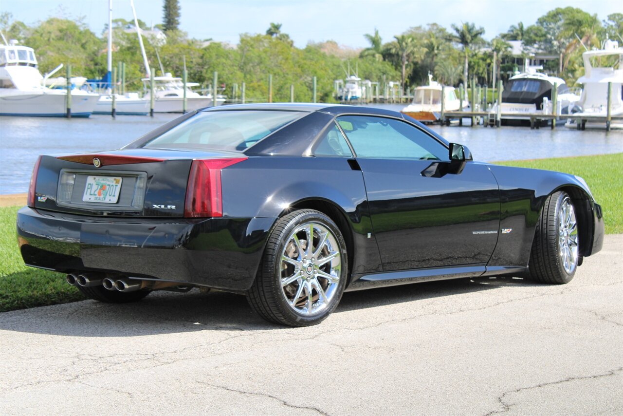 2008 Cadillac XLR-V   - Photo 3 - Stuart, FL 34997