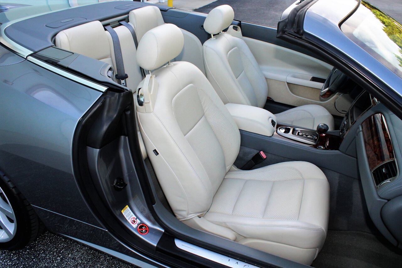 2007 Jaguar XK   - Photo 18 - Stuart, FL 34997