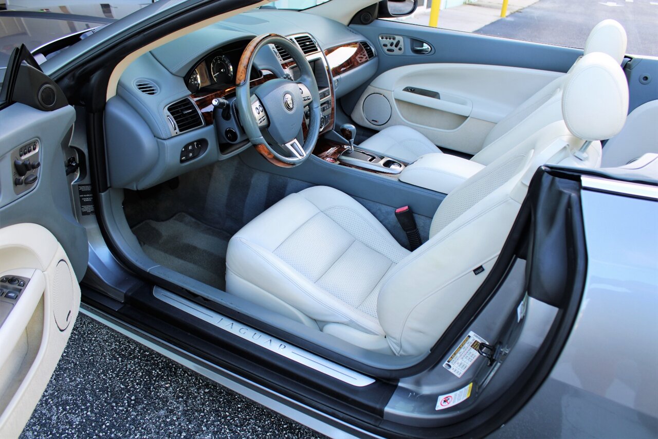 2007 Jaguar XK   - Photo 14 - Stuart, FL 34997