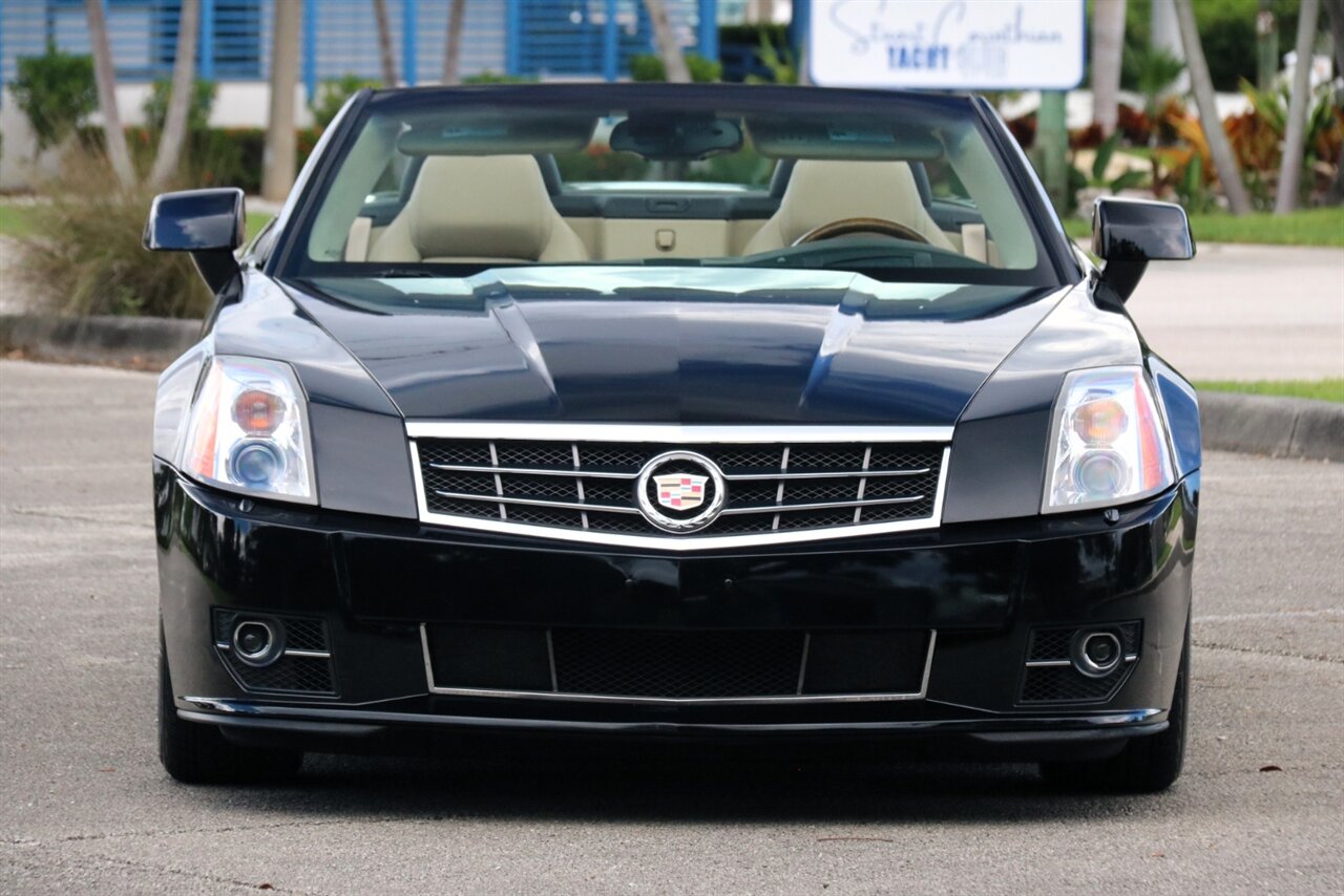 2009 Cadillac XLR Platinum   - Photo 8 - Stuart, FL 34997