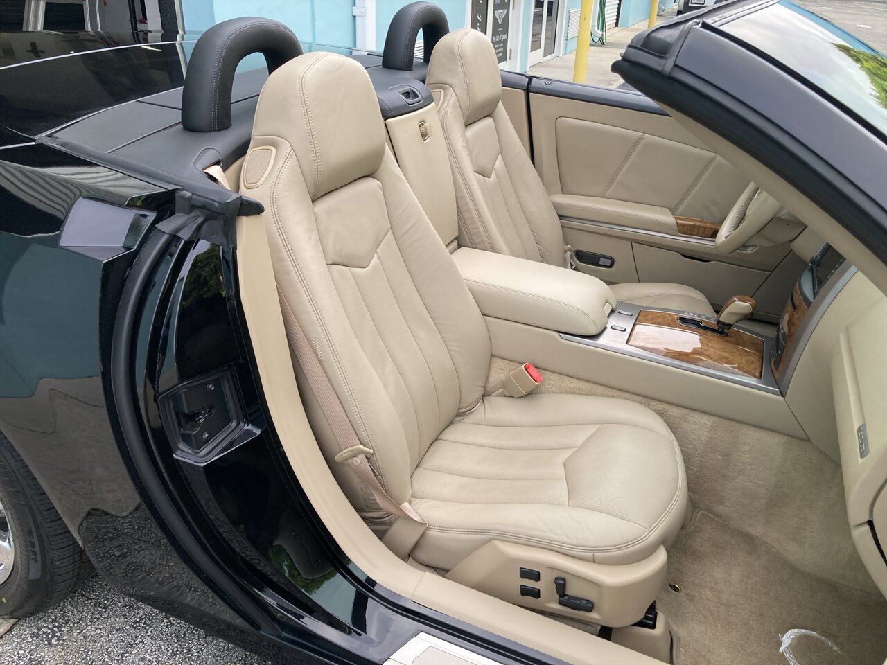 2009 Cadillac XLR Platinum   - Photo 16 - Stuart, FL 34997