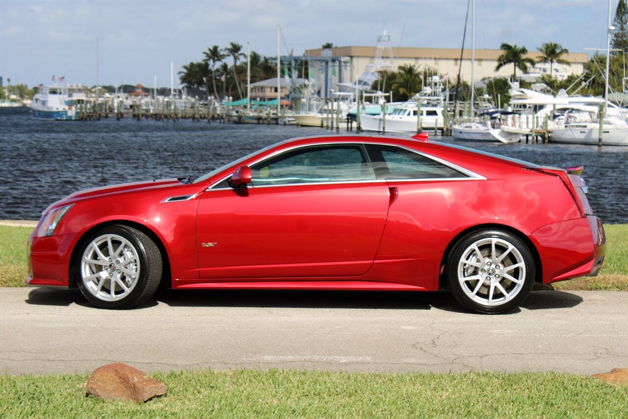 2011 Cadillac CTS-V   - Photo 6 - Stuart, FL 34997