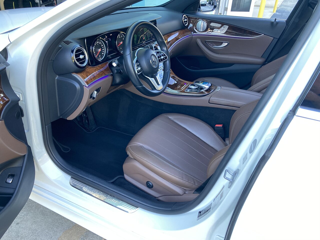 2019 Mercedes-Benz E 450 4MATIC   - Photo 14 - Stuart, FL 34997