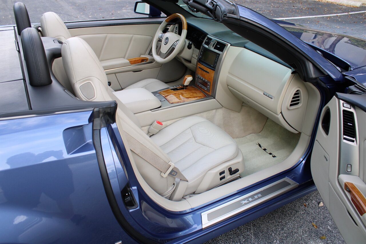 2006 Cadillac XLR   - Photo 17 - Stuart, FL 34997