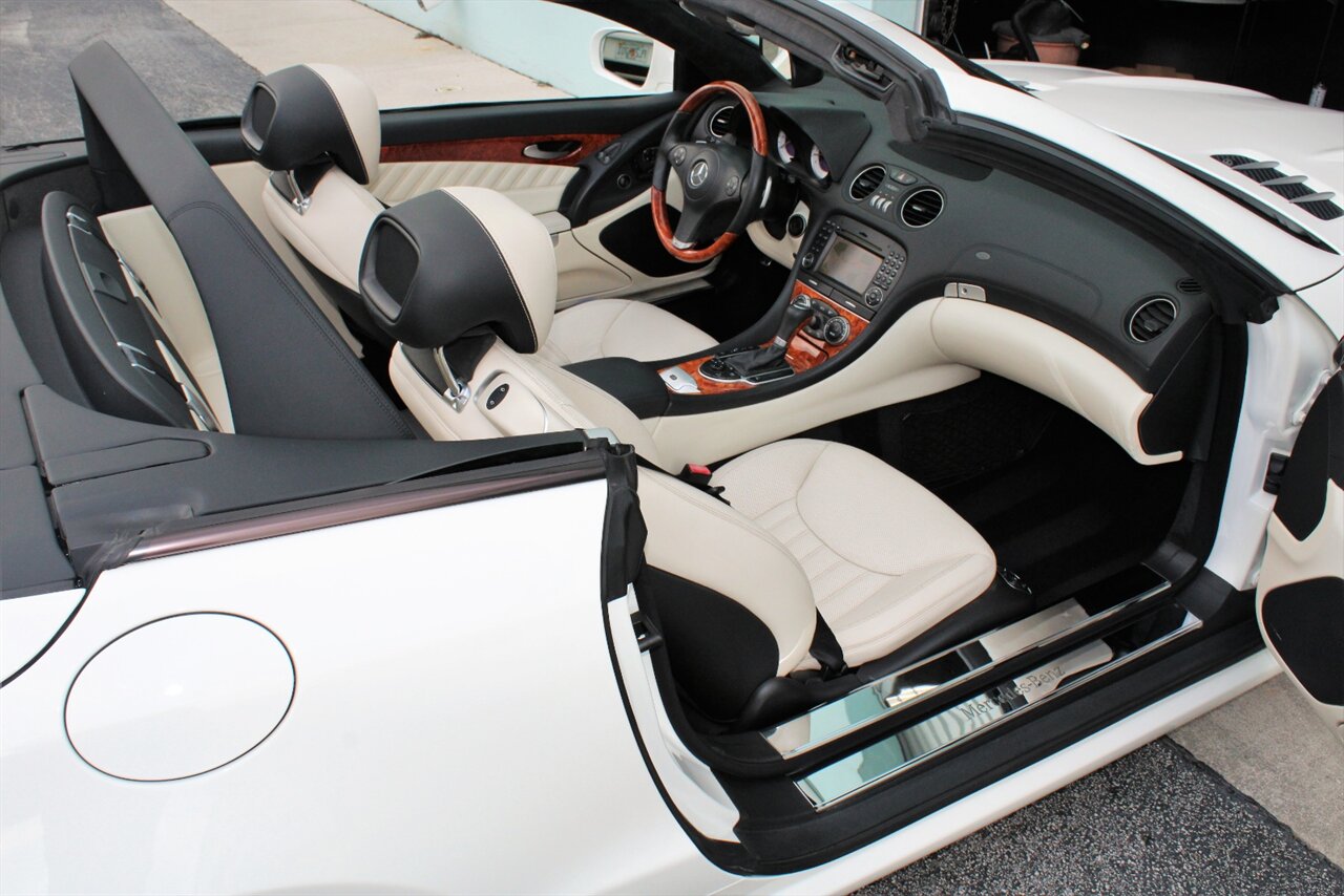 2009 Mercedes-Benz SL 600 Designo   - Photo 21 - Stuart, FL 34997