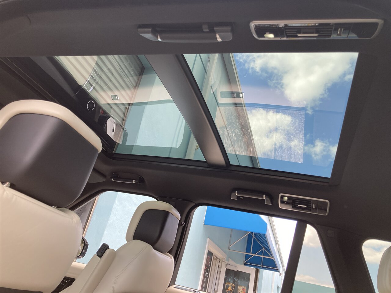 2019 Land Rover Range Rover Supercharged   - Photo 33 - Stuart, FL 34997