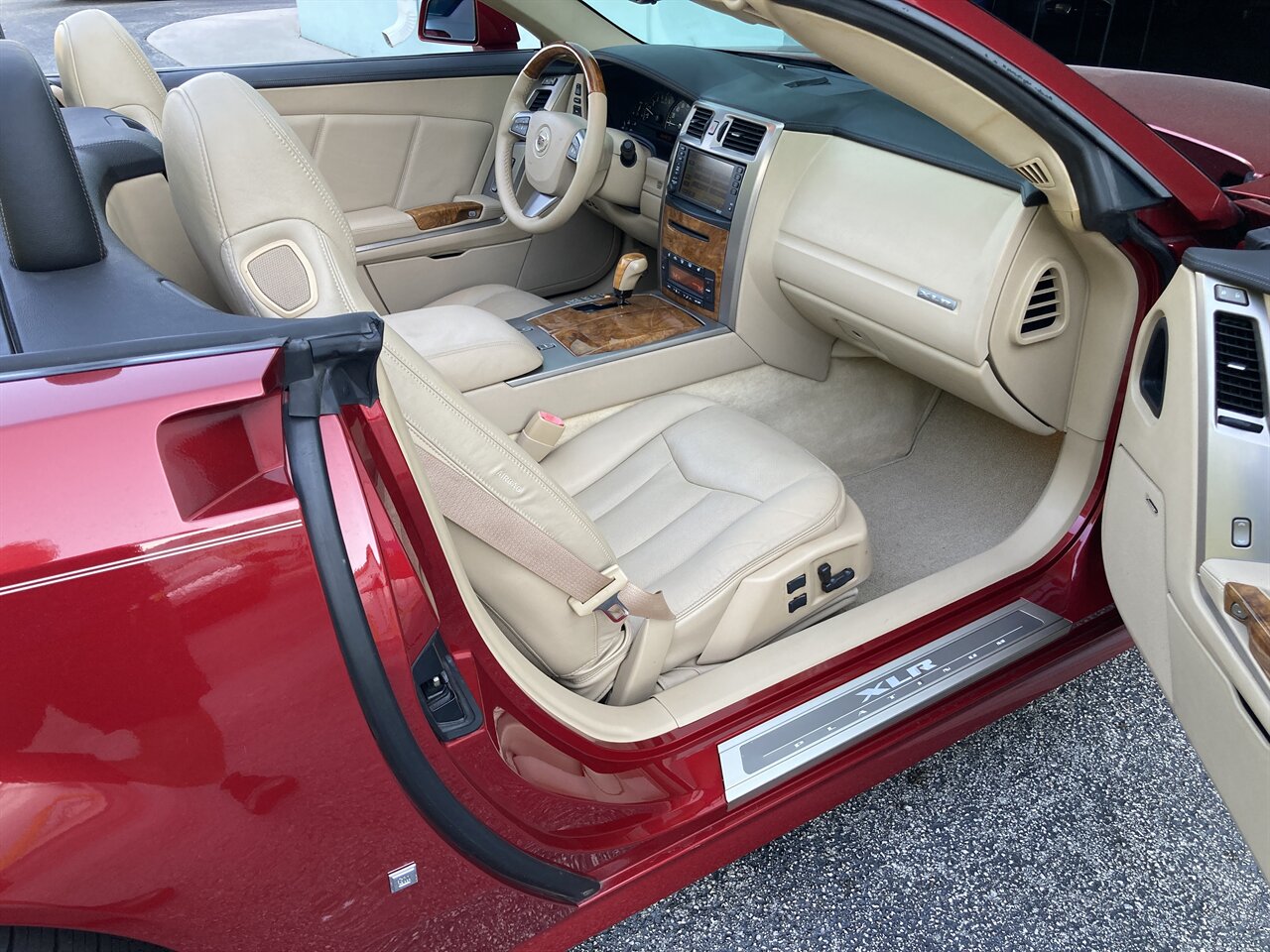 2008 Cadillac XLR Platinum Edition   - Photo 17 - Stuart, FL 34997