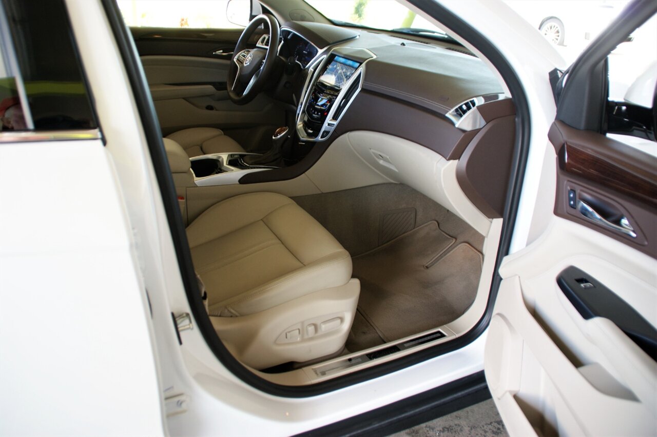 2015 Cadillac SRX Luxury Collection   - Photo 23 - Stuart, FL 34997