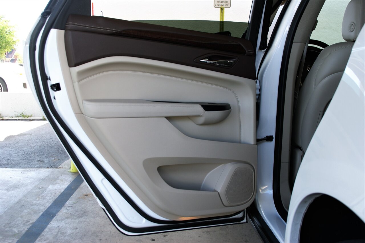 2015 Cadillac SRX Luxury Collection   - Photo 34 - Stuart, FL 34997