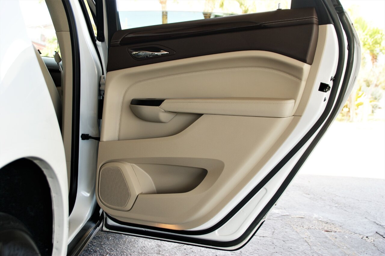 2015 Cadillac SRX Luxury Collection   - Photo 35 - Stuart, FL 34997