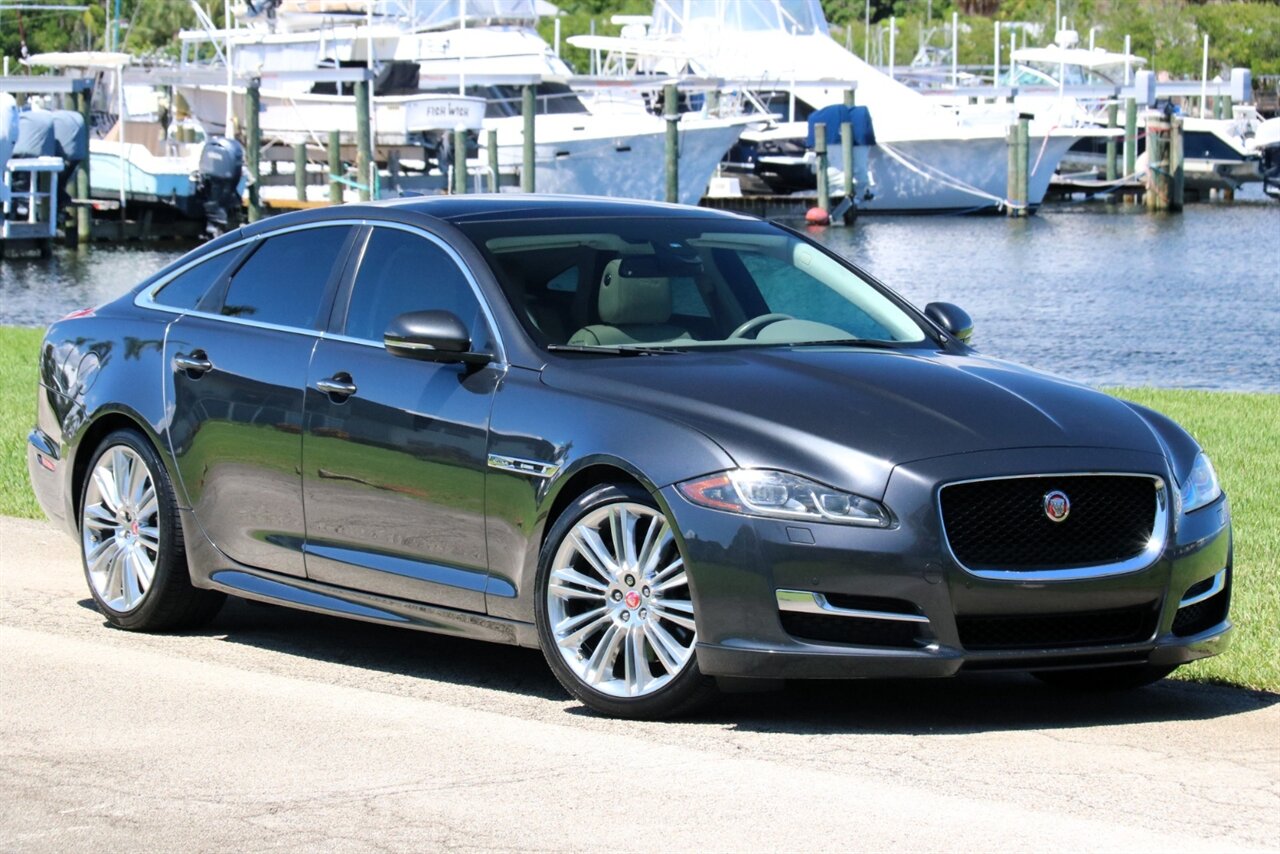 2017 Jaguar XJ R-Sport - Photo 4 - Stuart, FL 34997
