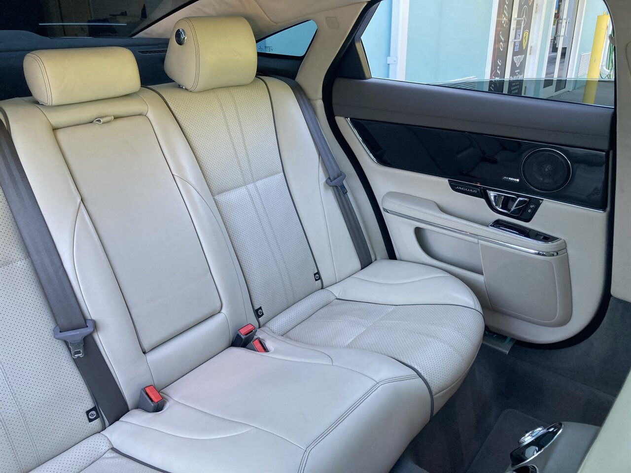 2017 Jaguar XJ R-Sport - Photo 18 - Stuart, FL 34997