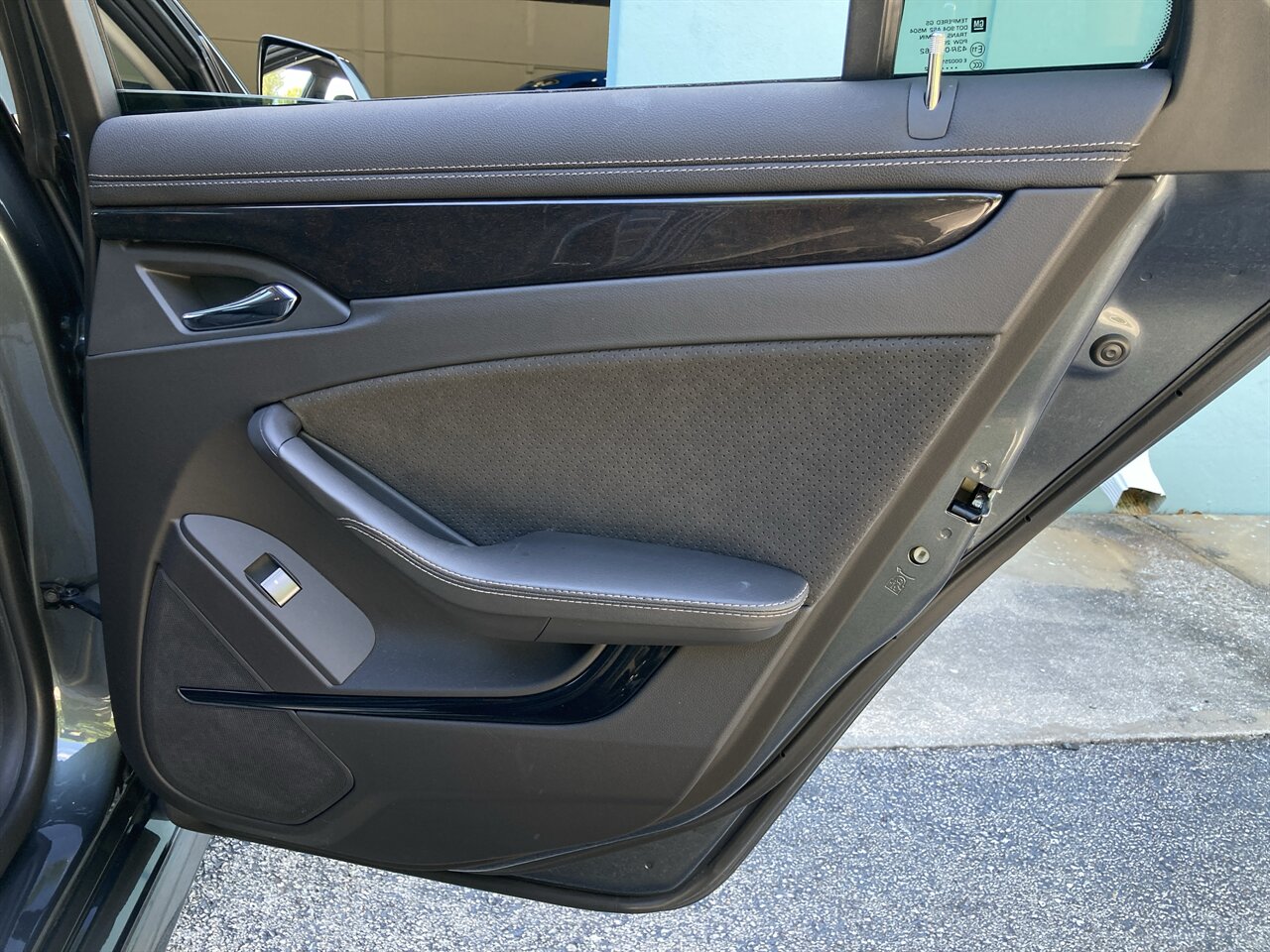 2012 Cadillac CTS-V   - Photo 42 - Stuart, FL 34997