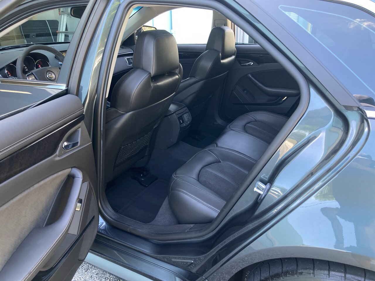 2012 Cadillac CTS-V   - Photo 17 - Stuart, FL 34997