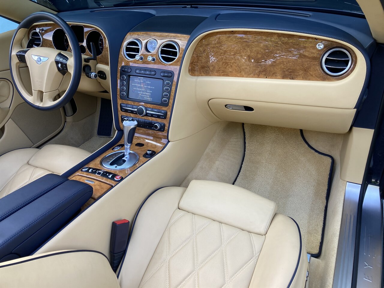 2011 Bentley Continental GTC Mulliner   - Photo 21 - Stuart, FL 34997