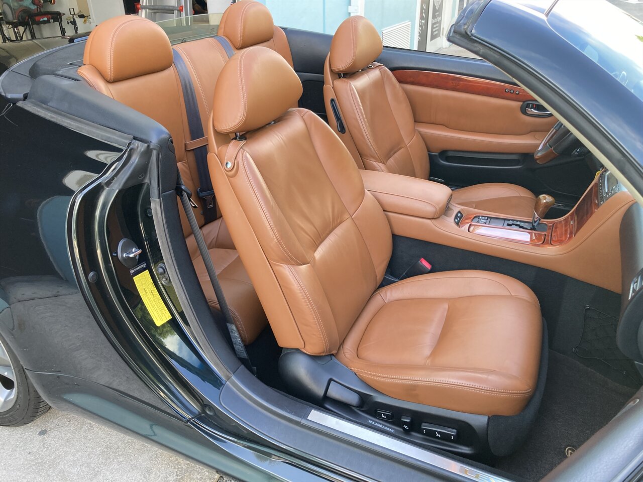 2005 Lexus SC 430   - Photo 16 - Stuart, FL 34997