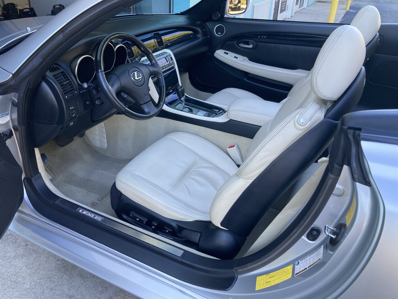 2009 Lexus SC 430 - Photo 14 - Stuart, FL 34997