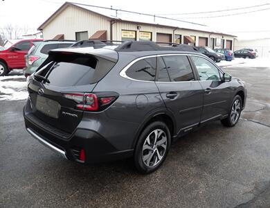 2020 Subaru Outback Limited AWD - Photo 3 - Mishawaka, IN 46545