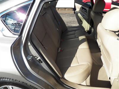 2014 Nissan Altima 2.5 SL - Photo 13 - Mishawaka, IN 46545
