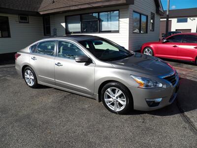 2014 Nissan Altima 2.5 SL - Photo 1 - Mishawaka, IN 46545