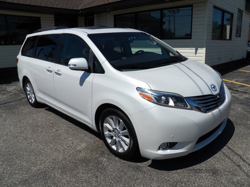 2015 Toyota Sienna Limited 7-Passenger  