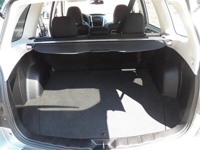 2012 Subaru Forester 2.5X Premium  AWD - Photo 11 - Mishawaka, IN 46545