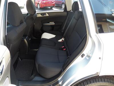 2012 Subaru Forester 2.5X Premium  AWD - Photo 10 - Mishawaka, IN 46545