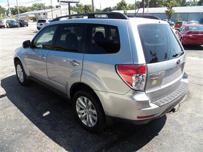 2012 Subaru Forester 2.5X Premium  AWD - Photo 3 - Mishawaka, IN 46545