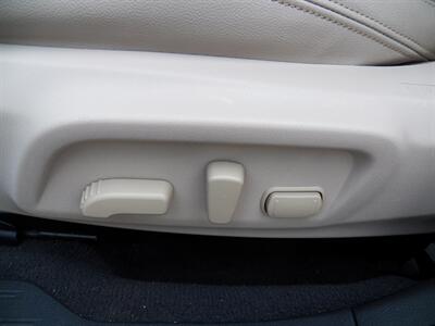 2017 Subaru Legacy 2.5i Limited AWD - Photo 10 - Mishawaka, IN 46545