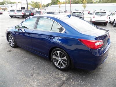 2017 Subaru Legacy 2.5i Limited AWD - Photo 2 - Mishawaka, IN 46545