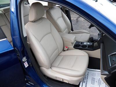 2017 Subaru Legacy 2.5i Limited AWD - Photo 14 - Mishawaka, IN 46545