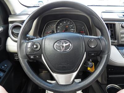 2013 Toyota RAV4 XLE AWD - Photo 15 - Mishawaka, IN 46545