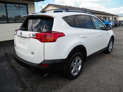 2013 Toyota RAV4 XLE AWD - Photo 5 - Mishawaka, IN 46545