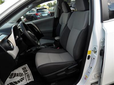 2013 Toyota RAV4 XLE AWD - Photo 7 - Mishawaka, IN 46545