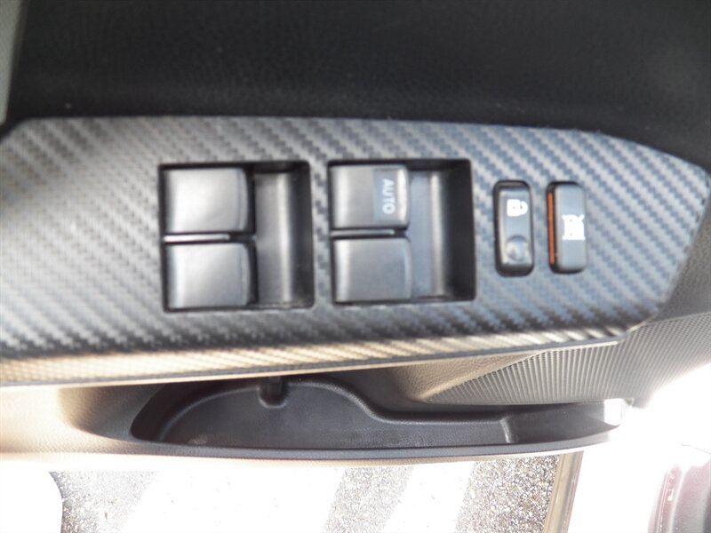 2013 Toyota RAV4 XLE AWD - Photo 19 - Mishawaka, IN 46545