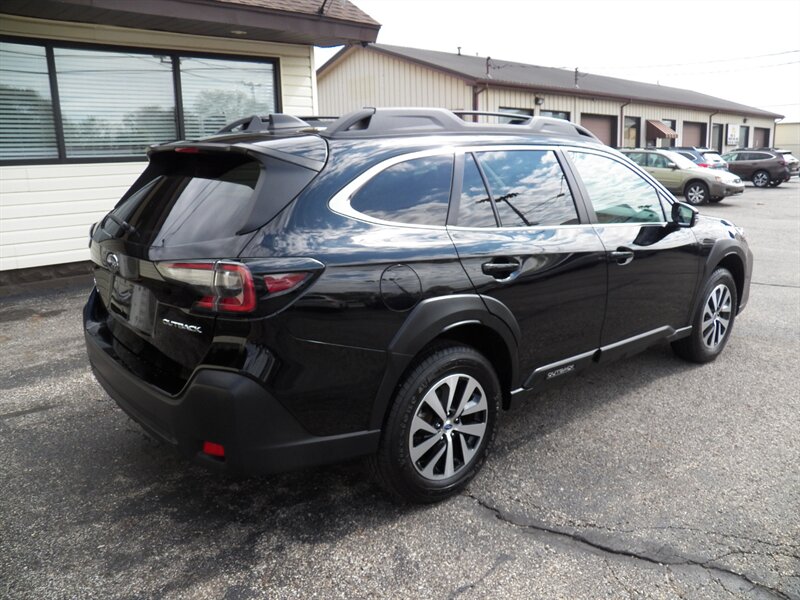 2024 Subaru Outback Premium AWD - Photo 4 - Mishawaka, IN 46545