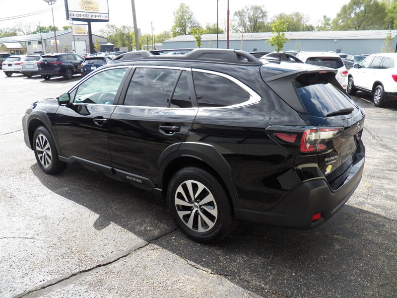 2024 Subaru Outback Premium AWD - Photo 5 - Mishawaka, IN 46545
