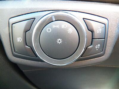 2015 Ford Fusion SE AWD - Photo 26 - Mishawaka, IN 46545