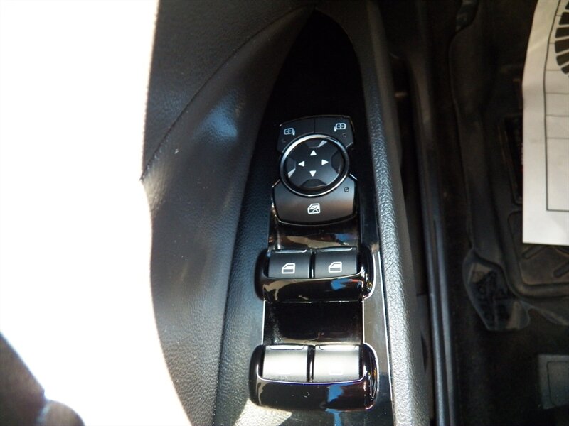 2015 Ford Fusion SE AWD - Photo 27 - Mishawaka, IN 46545
