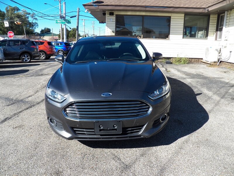 2015 Ford Fusion SE AWD - Photo 6 - Mishawaka, IN 46545