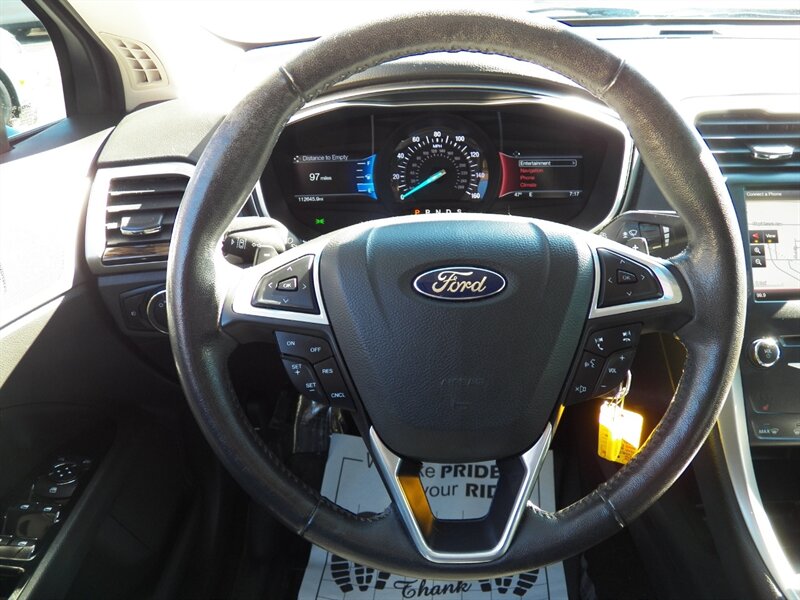2015 Ford Fusion SE AWD - Photo 19 - Mishawaka, IN 46545
