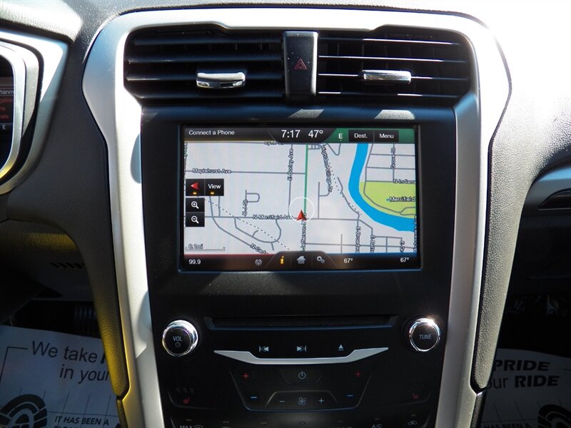 2015 Ford Fusion SE AWD - Photo 17 - Mishawaka, IN 46545