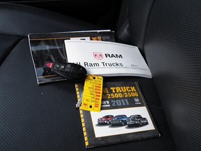 2011 RAM 1500 Laramie  4x4 - Photo 35 - Mishawaka, IN 46545