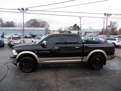 2011 RAM 1500 Laramie  4x4 - Photo 6 - Mishawaka, IN 46545