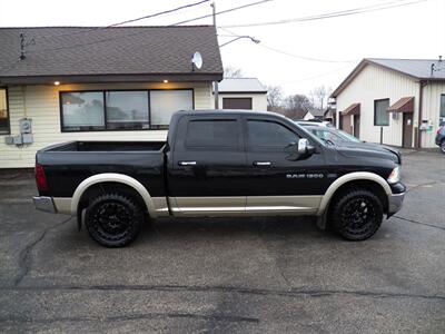 2011 RAM 1500 Laramie  4x4 - Photo 2 - Mishawaka, IN 46545